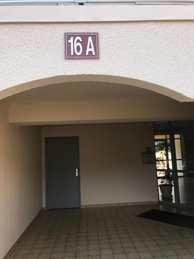 Joli Studio Avec Jardinet Avignon Kültér fotó