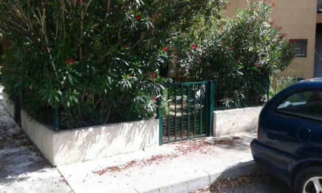Joli Studio Avec Jardinet Avignon Kültér fotó